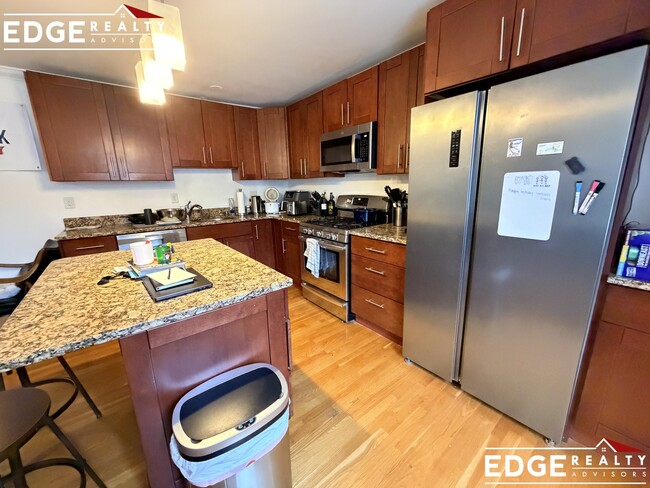 Photo - 1802 Beacon St Unidad 1