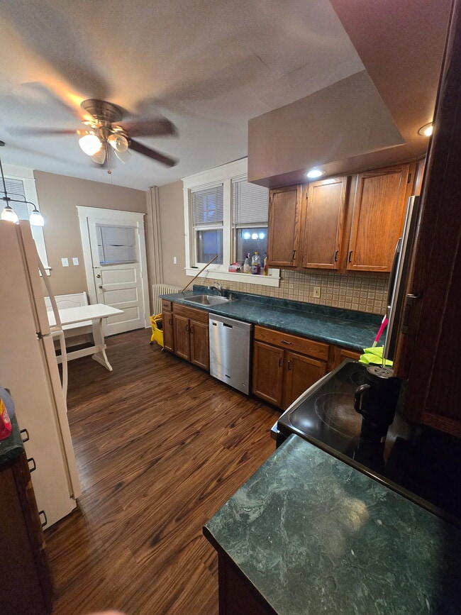 Photo - 911 N 20th St