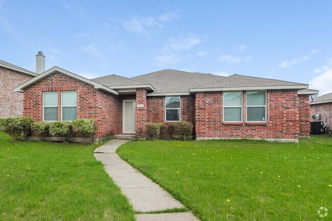 Building Photo - 1017 Hollow Oak Rd Rental