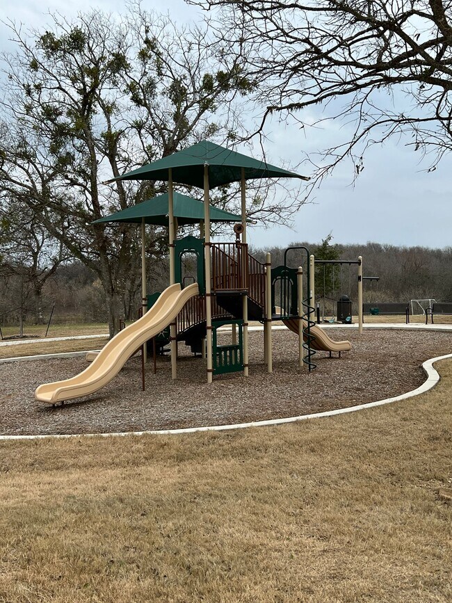 Photo - 341 Geode Glen