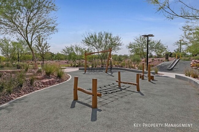 Photo - 534 Red Lovebird Ave