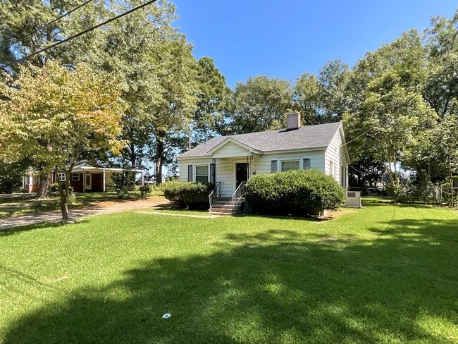 Building Photo - 512 Carl St