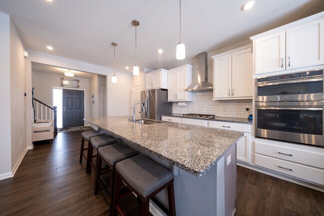 Photo - 7772 184th St W