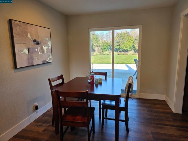 Photo - 1878 Elinora Dr