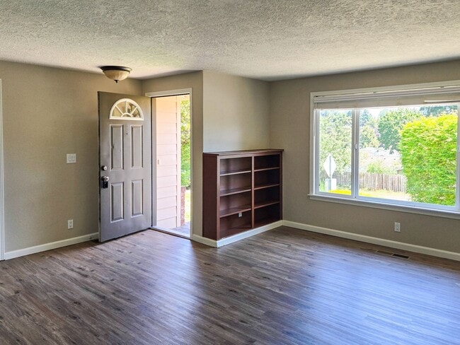 Photo - 5245 Lone Oak Rd SE