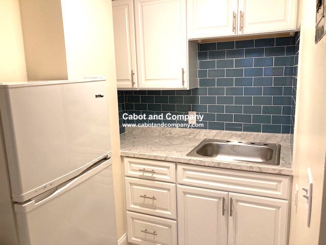 Photo - 295 Newbury St Unit 2