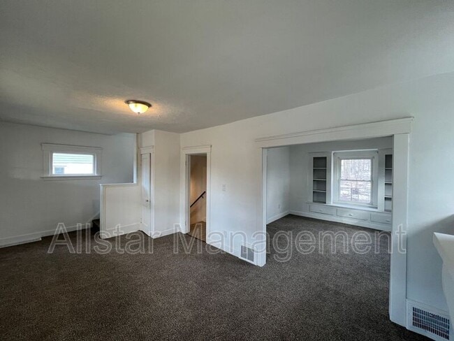 Photo - 3467 E 125th St