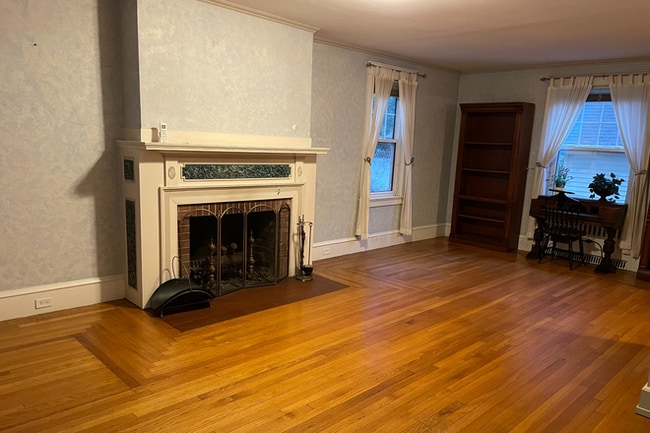 Photo - 100 Ridge St