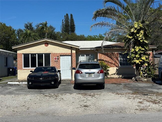 Photo - 205 SE 22nd St Unit 4