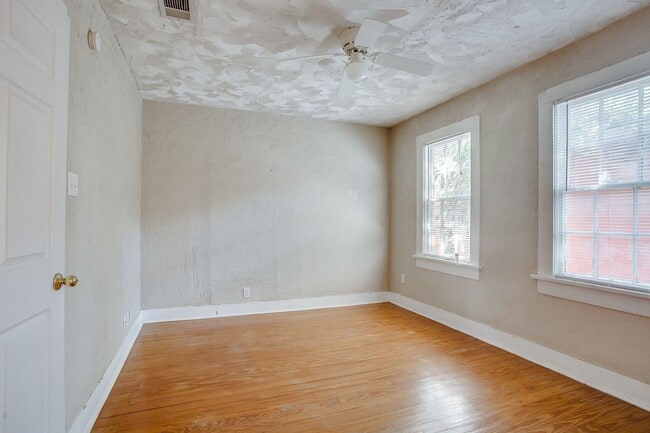 Photo - Pre Leasing for June 2026! 3/1 in Tech Terrace!