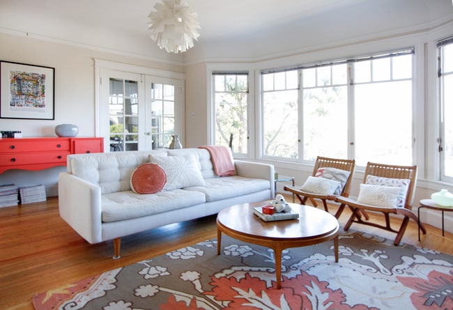 Sunny livingroom - 1245 Oak Street Building Apartments Unit 1