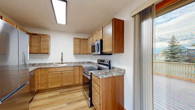 Photo - 1120 Tyro Ct