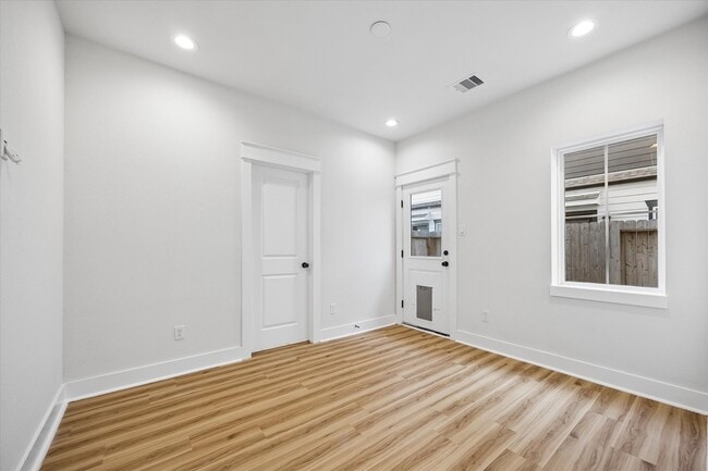 Photo - 5406 Wheatley St