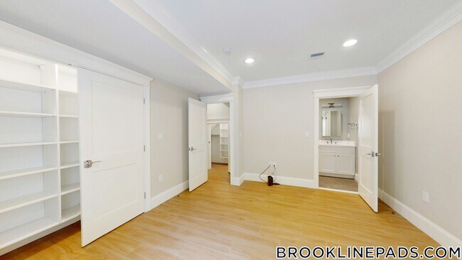 Photo - 101 Sumner Rd Unit 2