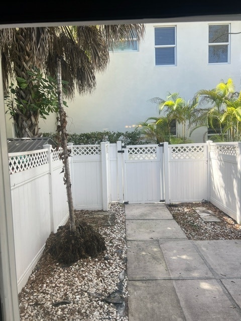 Photo - 1115 SW 2nd Ct Unidad 4