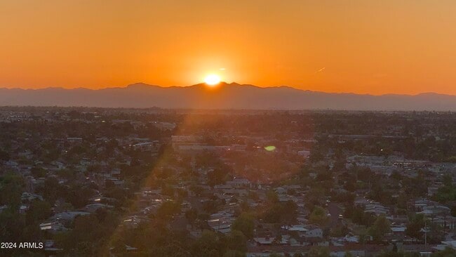 Photo - 207 W Clarendon Ave Unidad C22