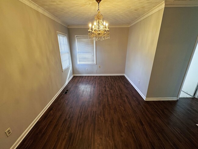 Photo - 3829 Guernsey Ave