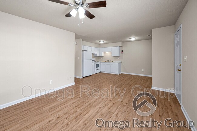 Photo - 3328 Meridian St N Unidad Apt 114