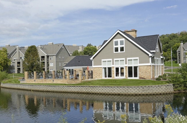 Primary Photo - Chasewood Gates