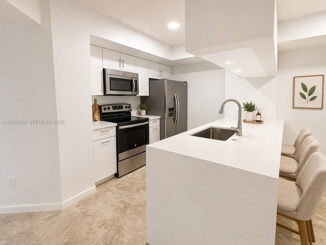 Photo - 450 S Park Rd Unit 5-307