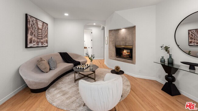 Photo - 2468 Coldwater Canyon Dr