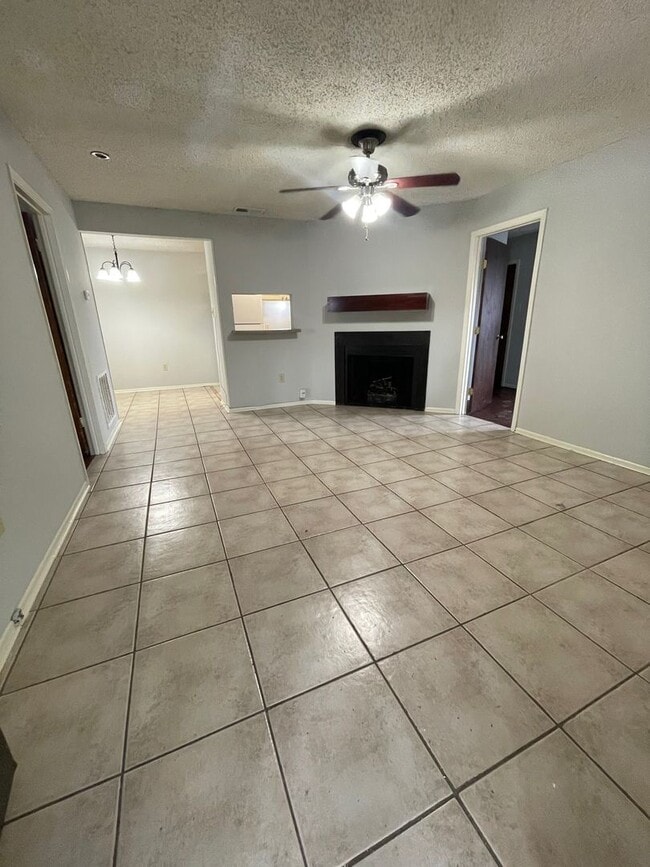 Building Photo - 751 Hammond Manor Dr Unit 751D