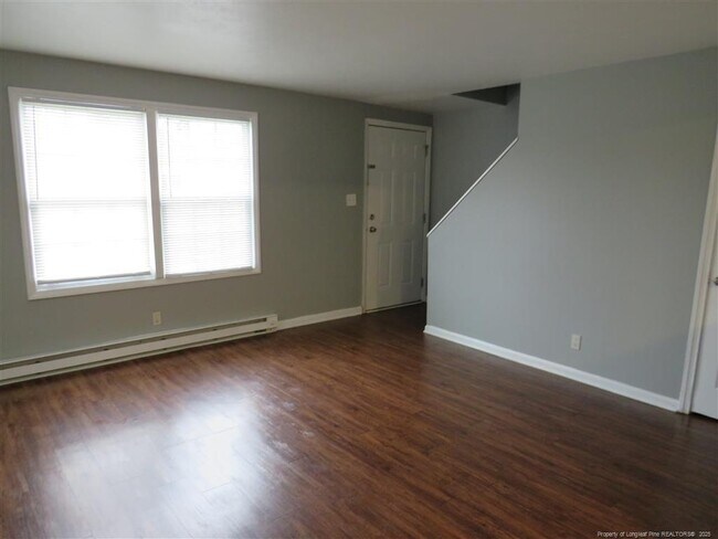 Photo - 1912 King George Dr