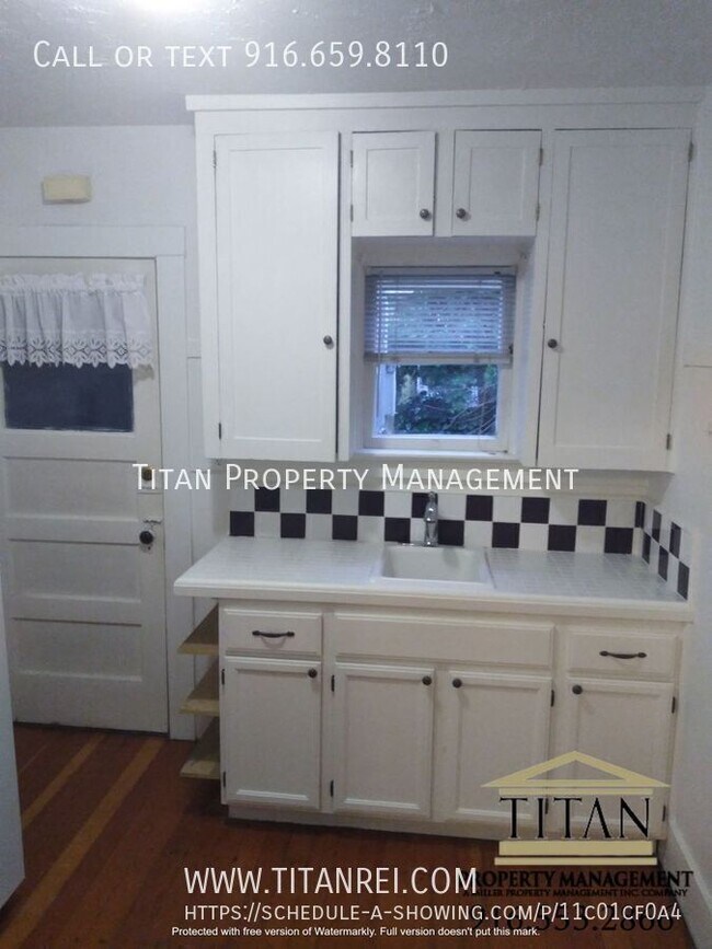 Photo - 714 27th St Unit 2