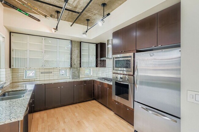 Building Photo - 2229 Blake St Unit 304 Rental