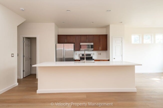 Photo - SW Bend Home in River Canyon Estates!