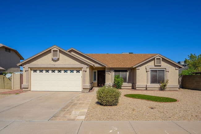 Building Photo - 4326 E Towne Ln