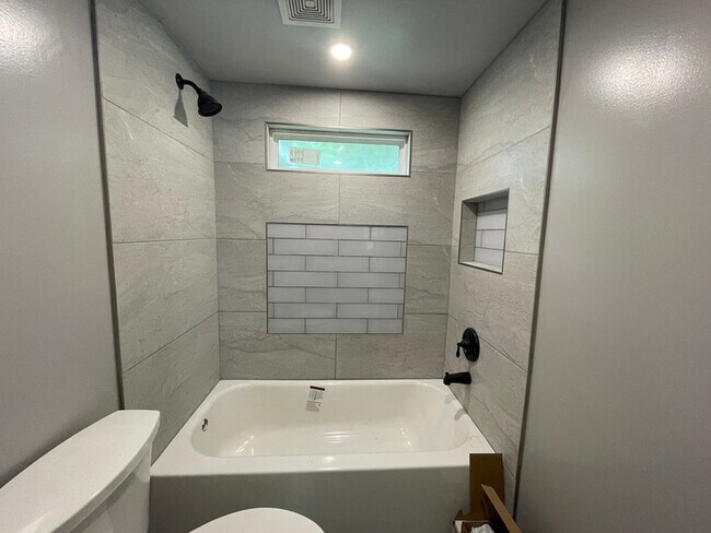 Photo - 1274 Benton St NW
