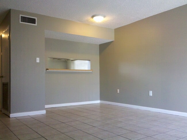 Kelli Townhouse