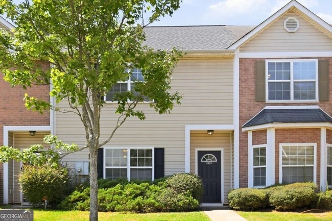Building Photo - 8643 Thomas Ln