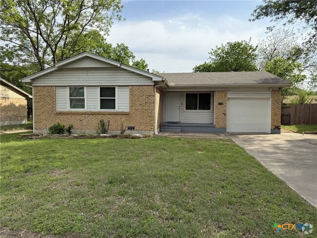 Building Photo - 1106 Illinois Ave Rental