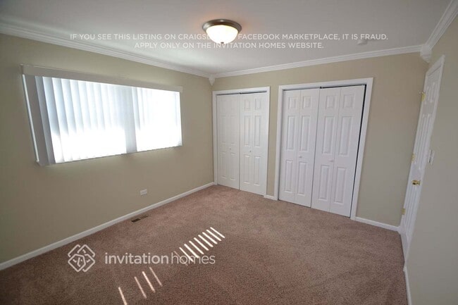 Photo - 26W257 Harrison St