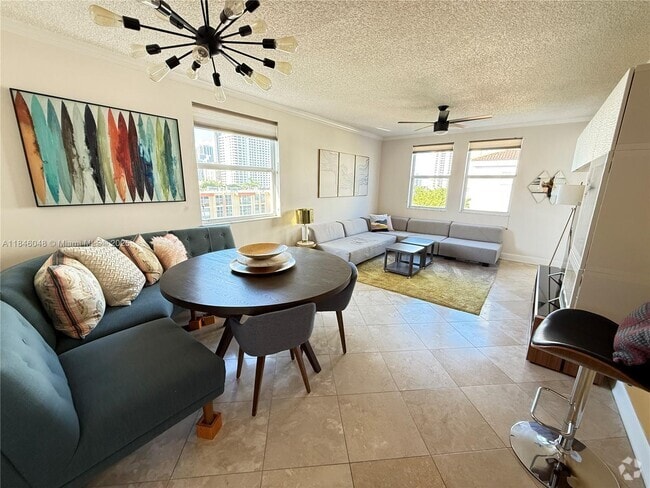 Building Photo - 17145 N Bay Rd Unit 4613 Rental
