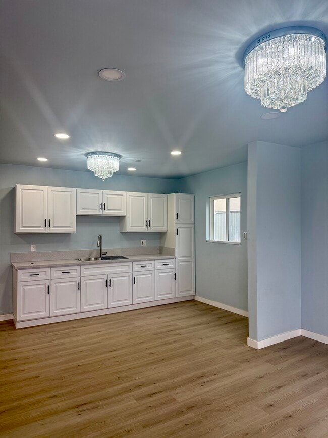 Photo - 6006 S Wilton Pl