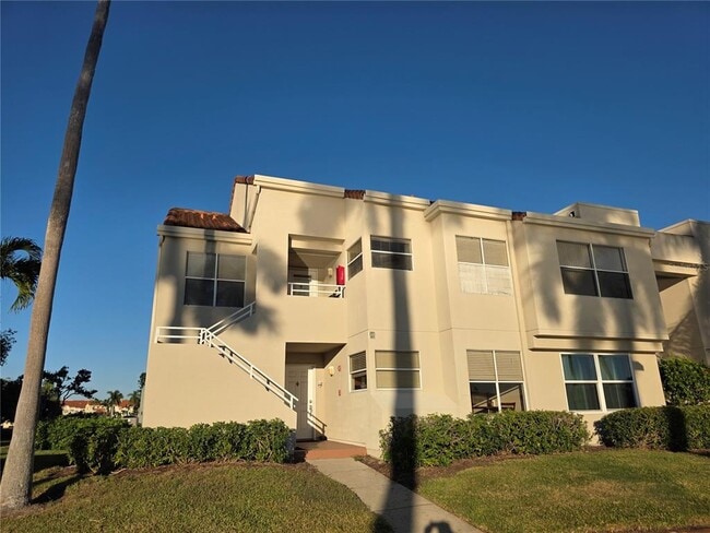 Building Photo - 6100 Bahia Del Mar Cir N Unit 101