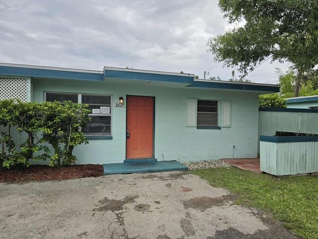Building Photo - 3621 Old Tampa Hwy Rental