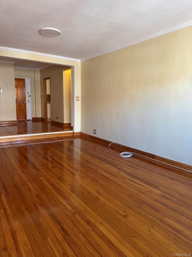 Photo - 102-40 67th Dr Unidad 5H