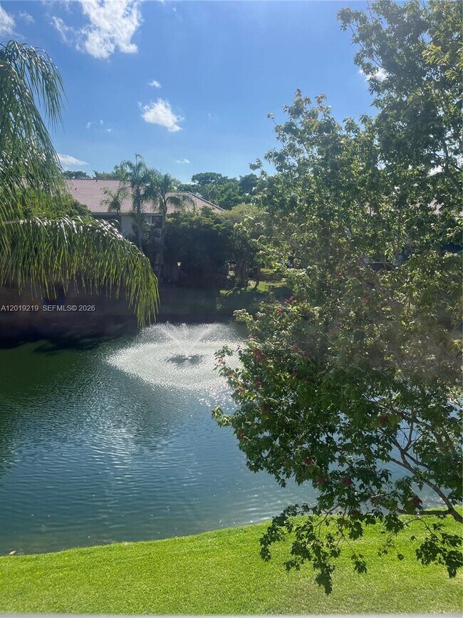10121 W Sunrise Blvd Unit 301