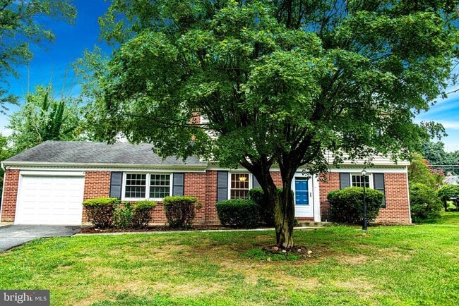 205 E Ring Factory Rd