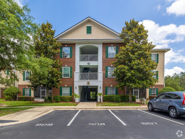 Alterno - The Preserve at Oakleaf