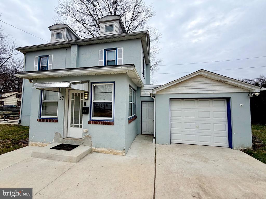 Photo - 37 Washington Ave