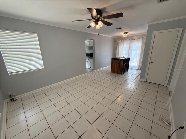 Photo - 313 NW 34th Dr House