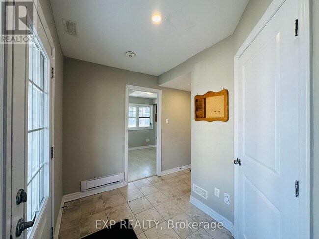 Photo - 2489 Waterlilly Way