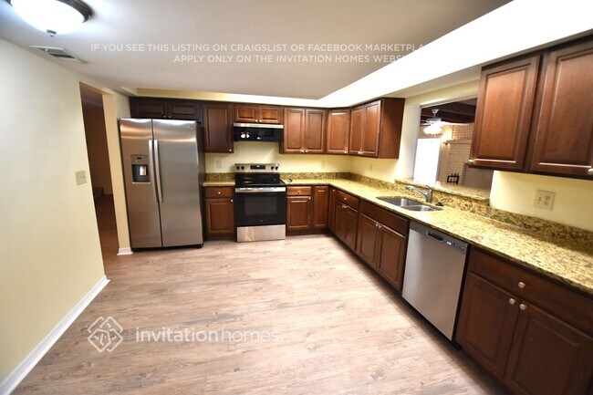 Photo - 322 W Hornbeam Dr