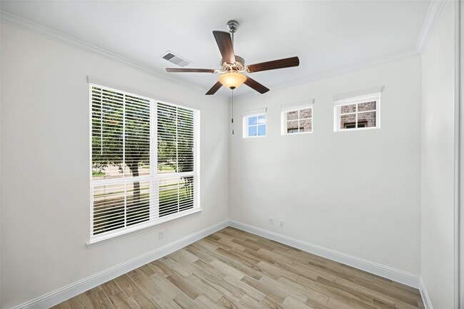 Photo - 11918 Sumitomo Ln