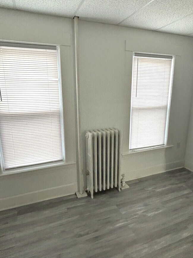 353 Crescent St Apartments Athol, MA